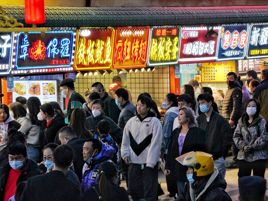 餐飲業(yè)加速復蘇。人民網 李洋攝