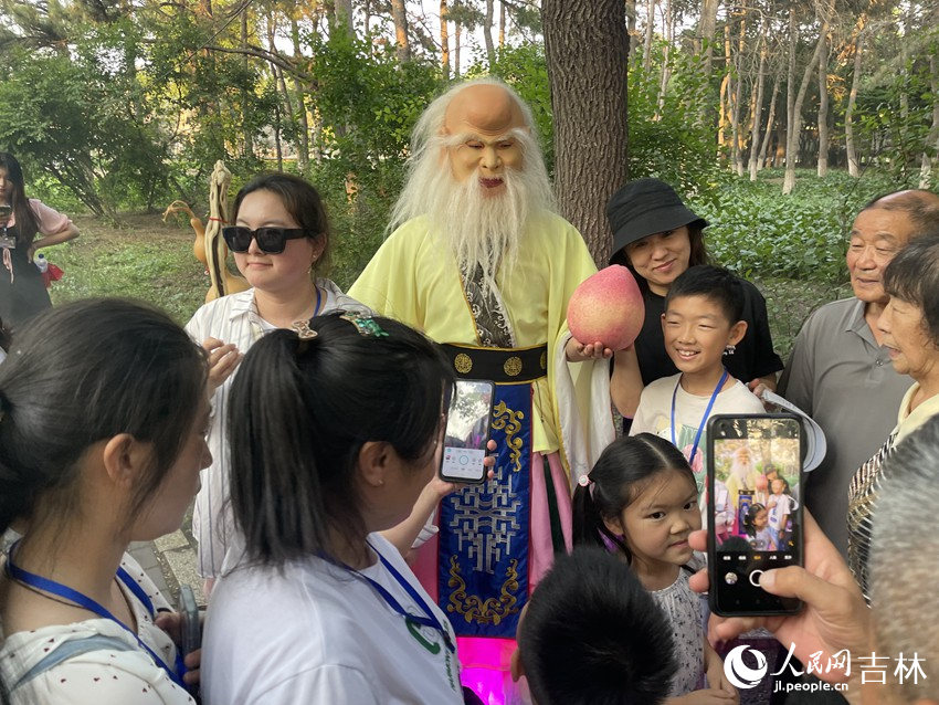 長春動植物園“夢幻西游季”主題活動。人民網(wǎng)記者 李思玥攝