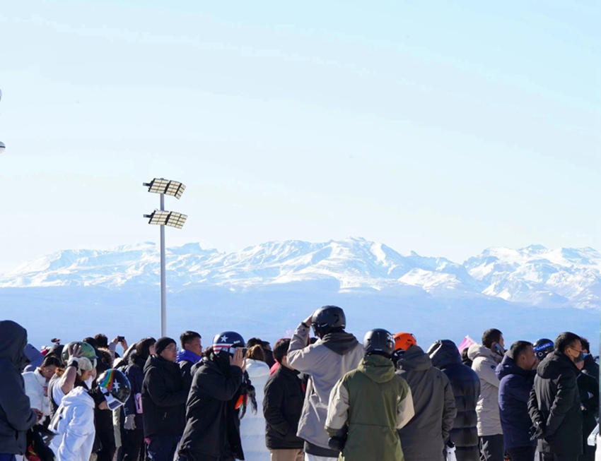 長白山和平滑雪場。人民網(wǎng)記者 李洋攝