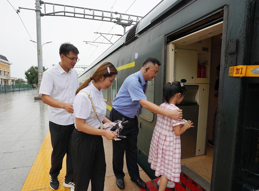 旅客乘車