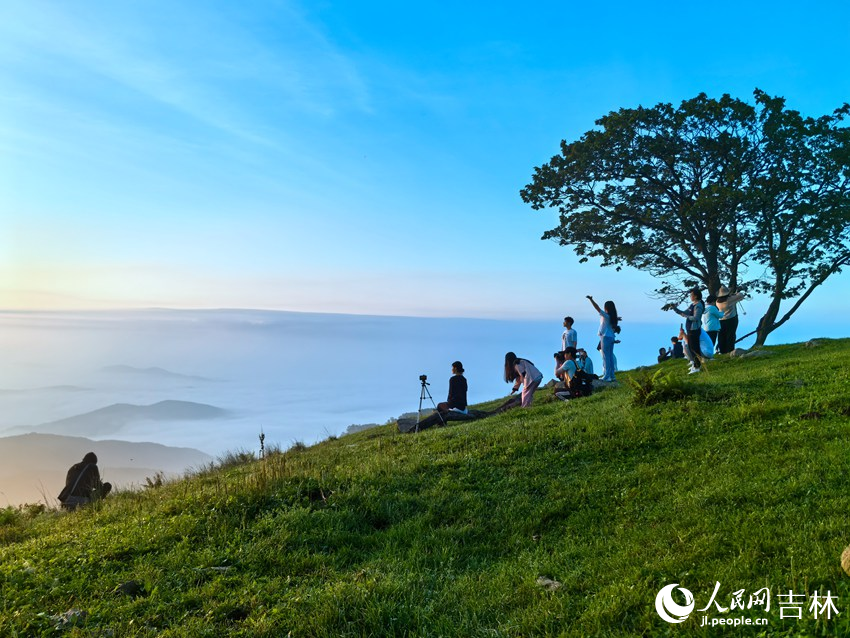 紅日、群山、薄霧、云海……通化縣四方山的日出盛景你見過嗎？【4】